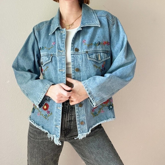 Vintage Carole Little Denim Flower Embroidered Denim Jacket w/ Raw Hem - Picture 5 of 8